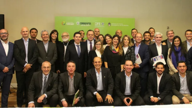 El ministro de Turismo de la Nación, Gustavo Santos, encabezó la Asamblea del Consejo Federal de Turismo en Corrientes