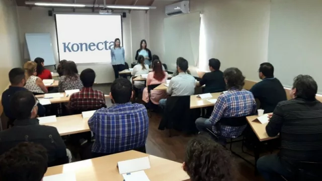 Konecta Argentina toma el servicio de atención al cliente de YPF