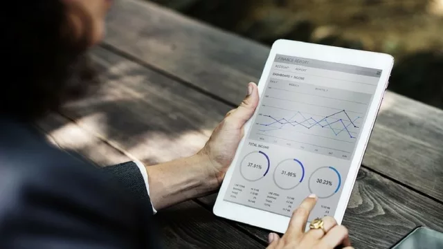 Las mujeres realizan inversiones más seguras