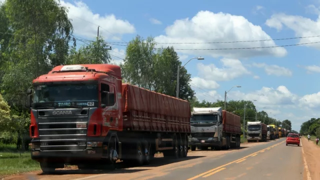 Un paro que afecta a la industria nacional y la población, según Roberto Urbieta