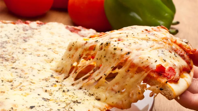 En el país del chivito, la pizza es reina (6 de cada 100 piden el plato típico uruguayo en PedidosYa)