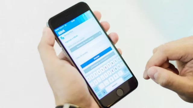 El número de clientes móviles crece un 54% en BBVA Paraguay