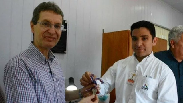 Itaipú entregó su nueva aula móvil de electrónica