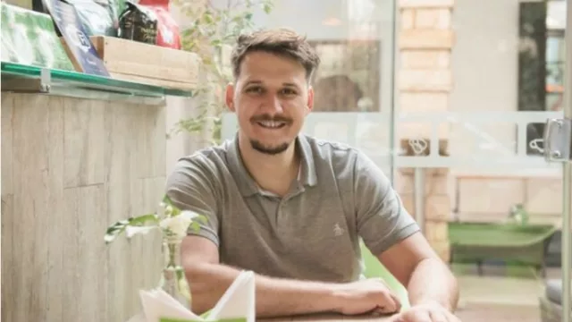 Pablo Bellon, entreprenaur y propietario de El Patrón del Bar.