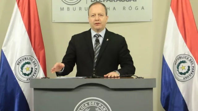 Presidente del BCP recibe galardón internacional como Mejor Banquero Central