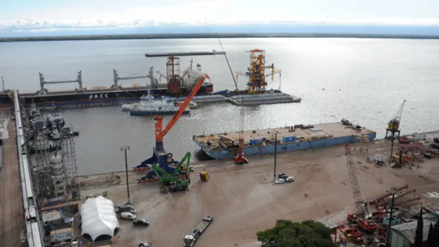 Las barcazas paraguayas tendrán rebajas del 32% en el puerto de Nueva Palmira