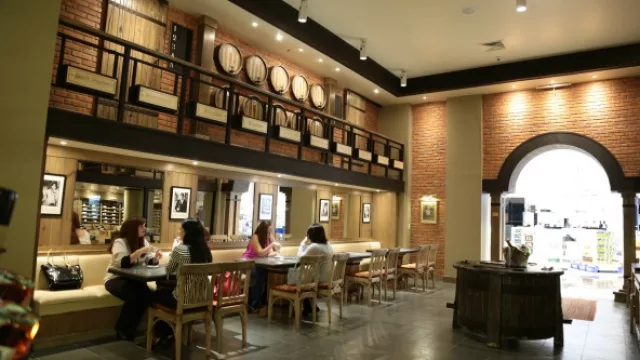 Café Monalisa de Asunción se encuentra en el Paseo La Galería.