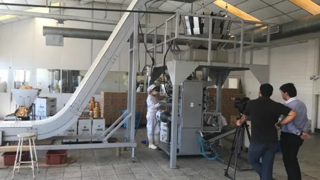 “En 2016 produjimos 1.200.000 snacks, y con las nuevas líneas, esperamos aumentar un 50% la producción”