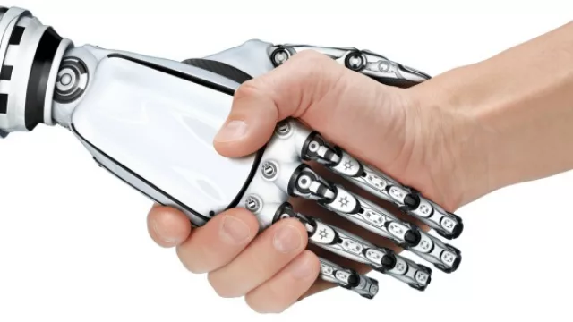 Empleados de oficina comienzan a aceptar a sus colegas robóticos