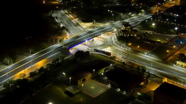 Las luces LED del Superviaducto ahorran hasta un 65% de energía