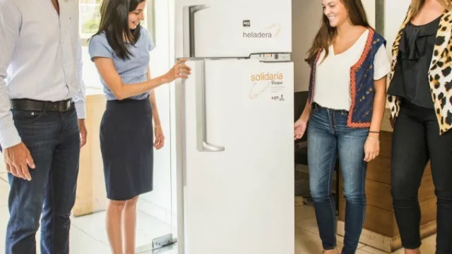 Heladeras Solidarias de Whirpool entregó cerca de 207 kilos de comida