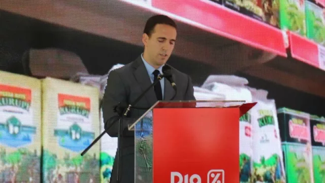 Dipasa inaugura moderna planta de distribución y logística, celebrando la llegada de la cadena de supermercados DIA%
