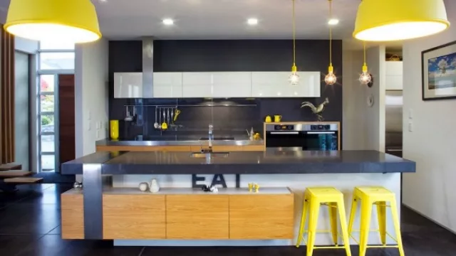 ¿Te animás a una cocina monocromática?