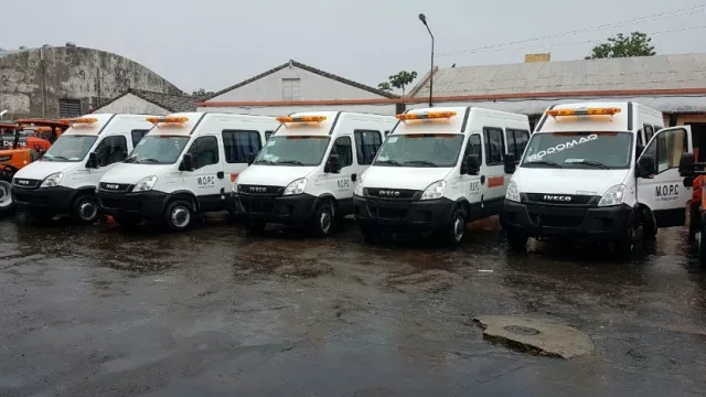 Rodomaq entregó un importante lote de camiones Iveco al MOPC