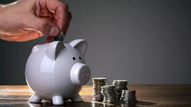 ¿Cómo planificar un ahorro al inicio del año, teniendo en cuenta los gastos de vacaciones y el nuevo año escolar?