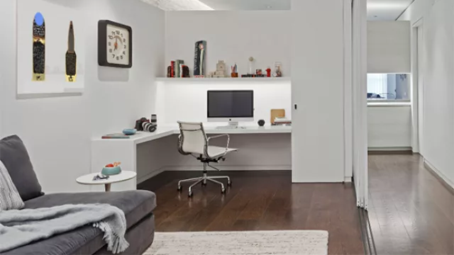 Hasta un espacio reducido se puede transformar en una oficina.