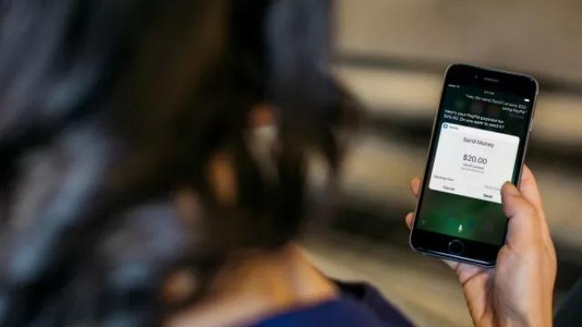 “Hola Siri: Pagá con Paypal” (la intregración con Apple)