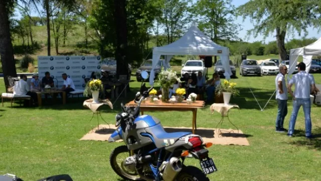 BMW va por las 1500 motos vendidas en el año en el país