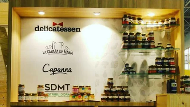 Stand en donde presentaron al mundo productos de Delicatessen, Cabaña de María, Capanna y Nuts and Fit.