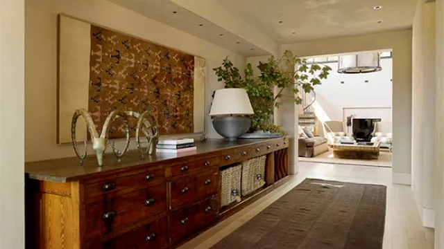 Los mobiliarios se deben adaptar al estilo y a las medidas del espacio.