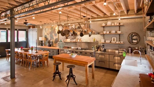 Es un estilo que no tiene reglas, pero al mismo tiempo se debe evitar ser confuso.