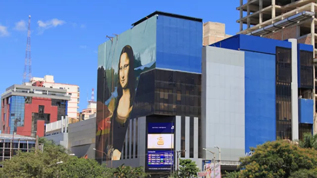 El tradicional centro comercial de lujo, Monalisa.