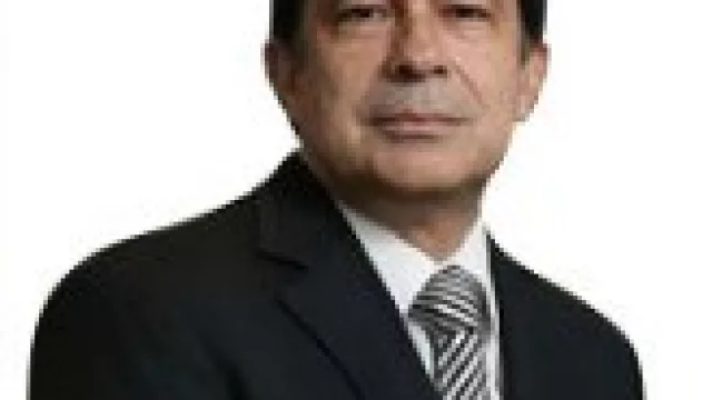 Tenemos la responsabilidad de transmitir nuestra experiencia a los jóvenes