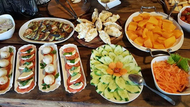 Ofrece un ambiente descontracturado y agradable.