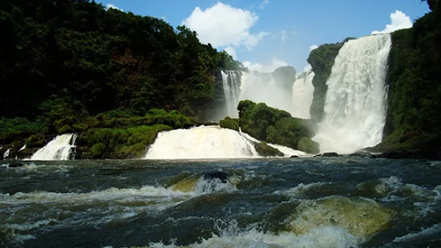 El imponente Salto del Monday.