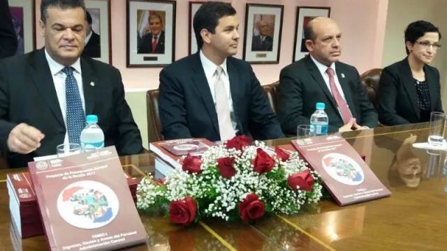 Hacienda aumenta 4% el PGN para el 2017 y proyecta otra importante emisión de bonos