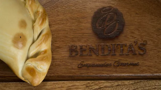 Bendita’s Empanadas Gourmet se encuentra en Villa Morra: Teniente Vera 2762 casi Denis Roa; y en el centro de Asunción: Oliva entre Alberdi y Chile.