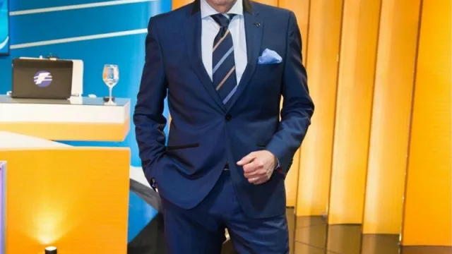 Oscar Acosta lidera el ranking de los periodistas paraguayos en Twitter (5 mujeres en el top 10)