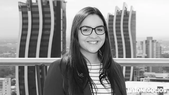 Gabriela Enciso, analista financiera