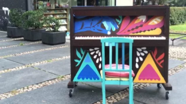 Un piano llamado “Trashumante” dando vueltas por las calles de Montevideo