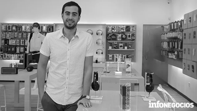 Matias Saldivar - Director