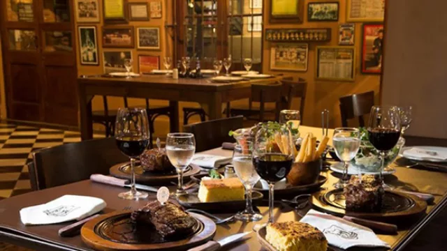 Disfrutar de estos platos y de un show de primer nivel… ¿Qué más podes pedir?