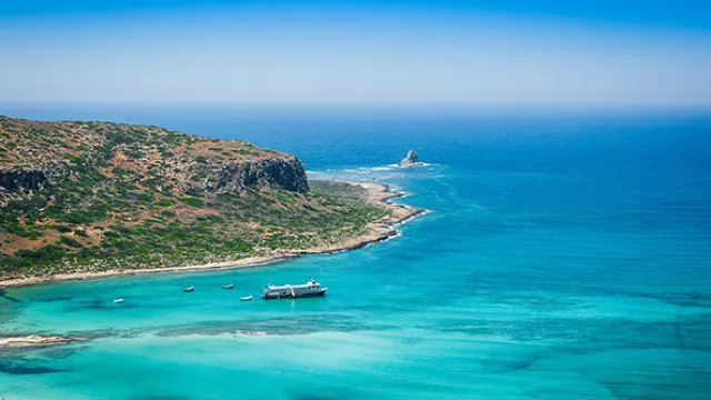 Este destino fascina no solo por su pasado misterioso sino también por sus paisajes.