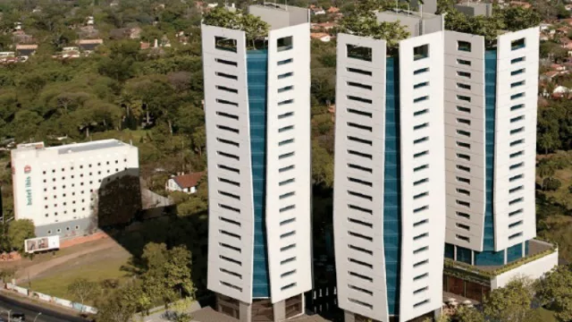 ¡¡Atención empresarios!! El lunes ya estará habilitado el parking comercial del World Trade Center