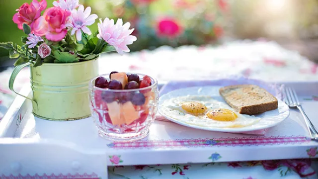 Los beneficios de un buen desayuno son muchos. Es importante consumir alimentos que te aporten energía.