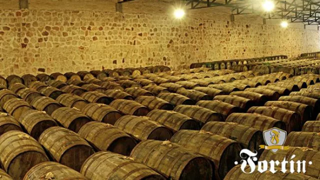 El galpón donde añejan los cañas durante varios años.