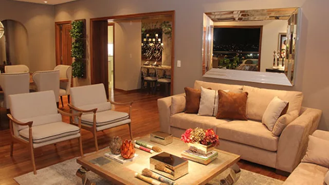  Espaciosa sala dentro de la unidad. 