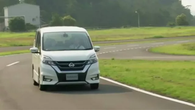 Serena, el primer coche de Nissan con piloto automático