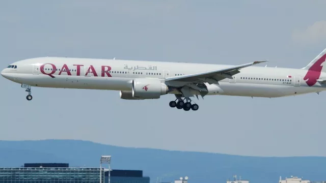 Inversiones de alto vuelo: Qatar compraría hasta el 10% del capital de LATAM Airlines