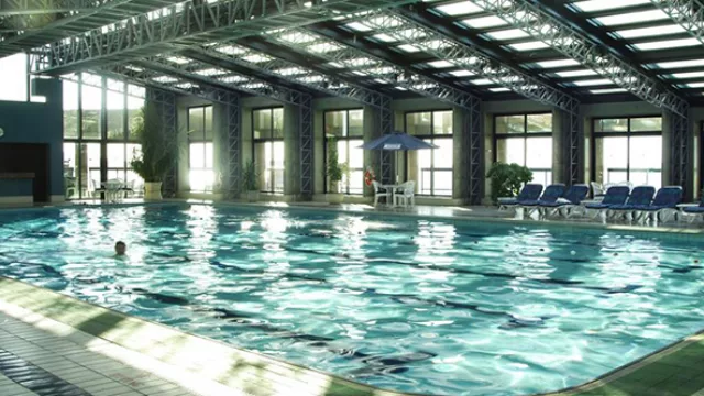 El Radisson Victoria se encuentra ubicado cerca al Mercado del Puerto.