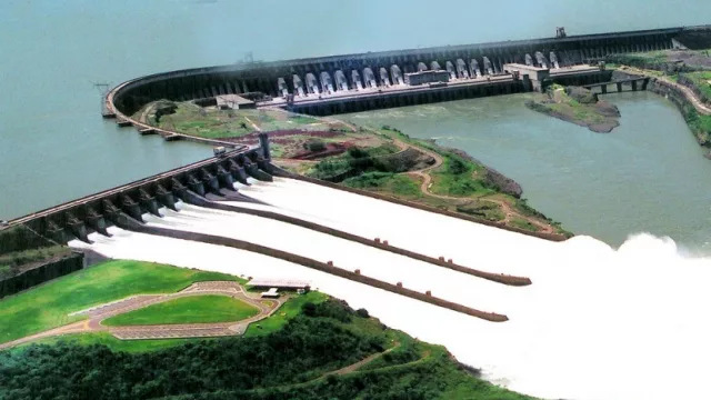 Itaipú logró nuevo récord de generación de energía en el primer semestre del año