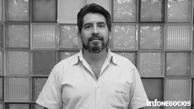 Héctor Farías - Gerente de Compras