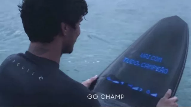 Samsung desarrolló una tabla de surf inteligente