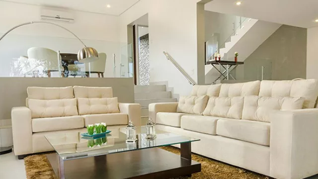 Es desarrollada y comercializada por Raíces Real Estate.