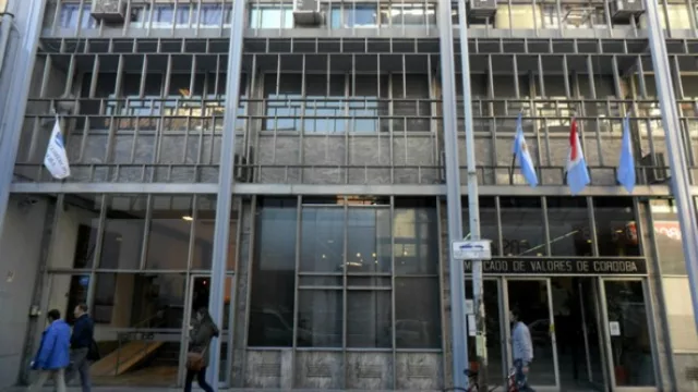 El tribunal de la Bolsa resuelve en menos de un año una causa que a un juez le lleva 10