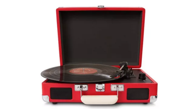 Ponele música a esta ambientación con este tocadiscos que podés encontrar en Market Place.